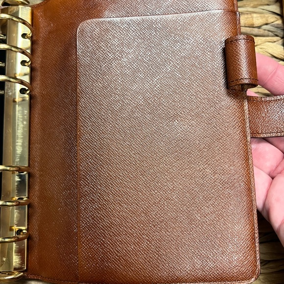 Louis Vuitton Agenda MM Schedule Planner - Picture 15 of 16